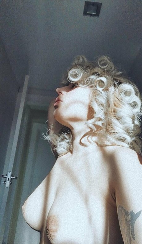 asiatischer dildo onlyfans kostenlose erotische fotos