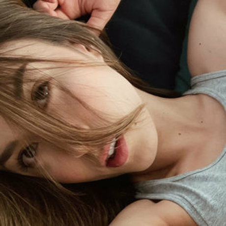 lesbische verführung onlyfans exklusive schöne bild