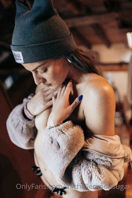 Ellie Land heiße erwachsene fotos