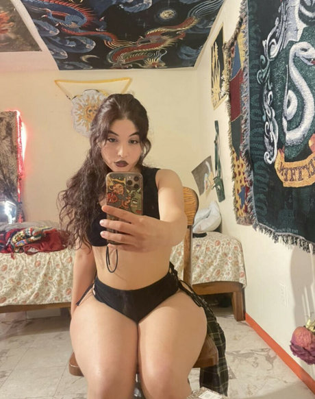 großer schwanz trans-onlyfans heiße erotische galerie