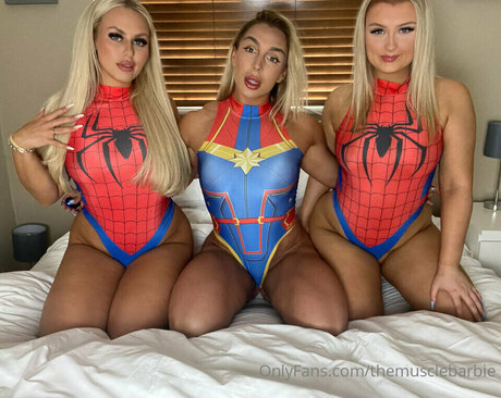 Kiera Jaston exklusive schöne galerien