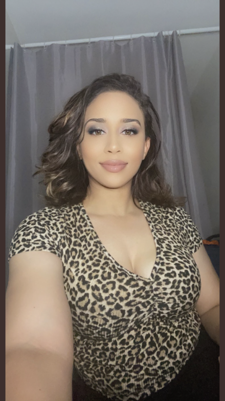 Aurora Jolie exklusive nackte galerien