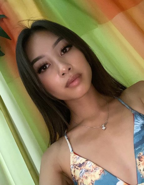 bbygirlmai pornostar nackt bilder