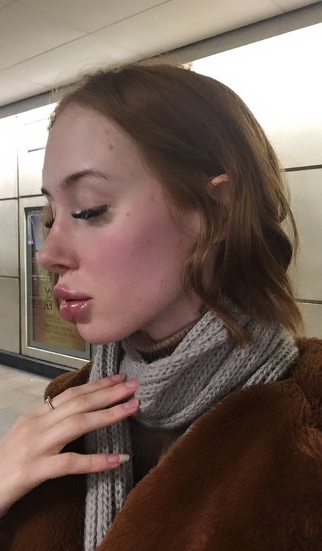 Lenina Crowne kostenlose sex galerien