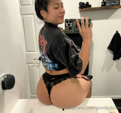 Badgalcascas model bilder