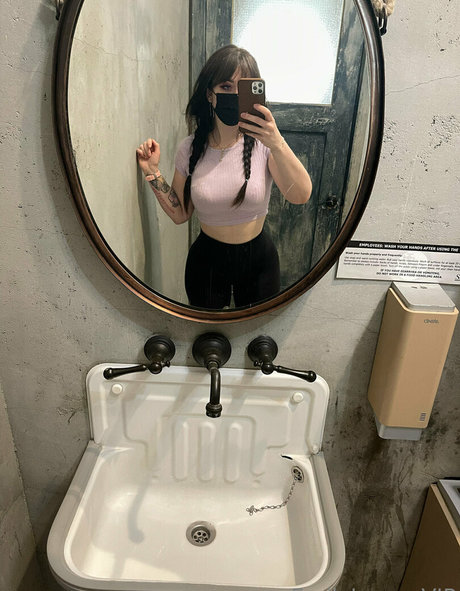 asiatische studentin onlyfans freie hübsche galerie