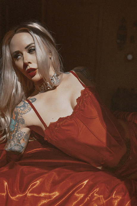 Alysha Nett exklusive nackt galerien