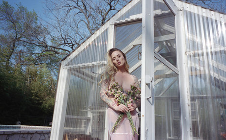 lockiges ebenholz nur fans schöne nacktheit bild