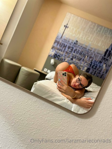 Lara Marie Conrads exklusive nette bilder