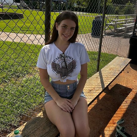 Haley Z kostenlose nackt fotos