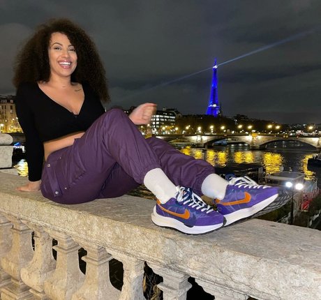 Ines Curly exklusive pornografische archiv