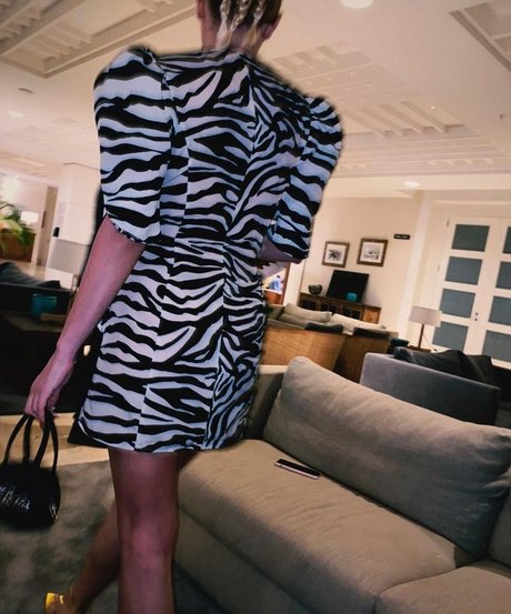 Alexandra Stan erwachsene nackte bild