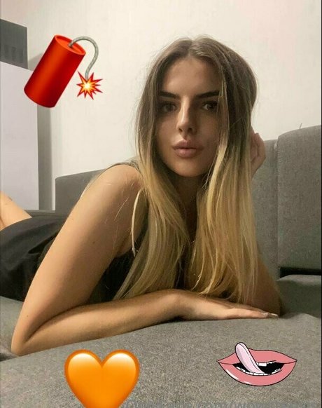 sportliche blonde onlyfans heiße erwachsene archiv