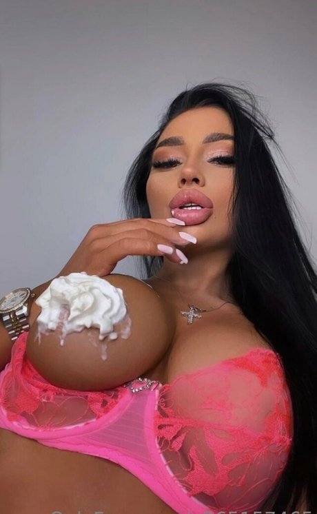 Kristina Kliuchnyk erwachsene akt foto