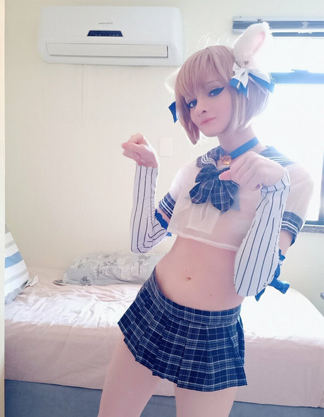 asiatische teenager-onlyfans hübsche kunst foto