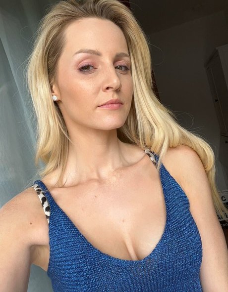 Melissa Naschenweng erotische kostenlose bild