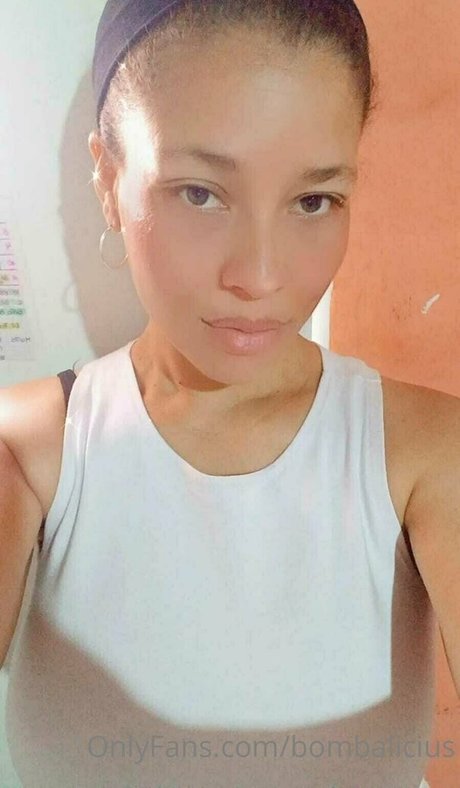 bombalicius exklusive pornographische fotos