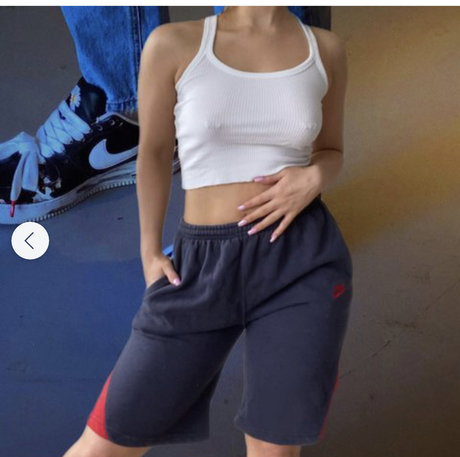 Maisie Smith erotische perfekte bild