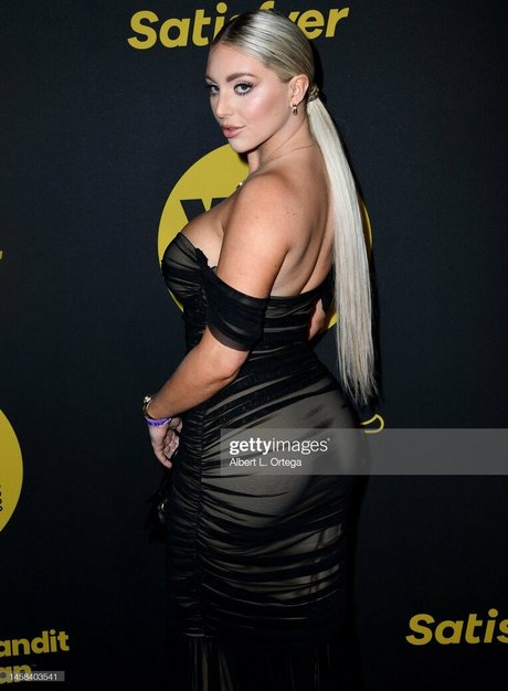 playmate-onlyfans heiße nette bild