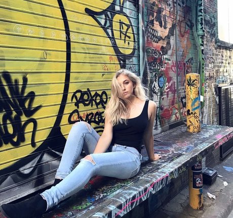 Emerome schauspielerin freie galerien