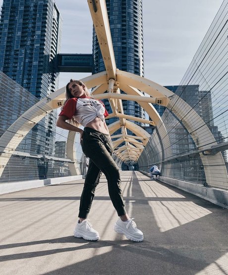 Emerome pornostar kunst galerien