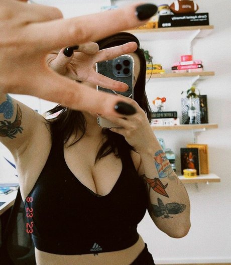 Pathy Dos Reis sexy heiße foto