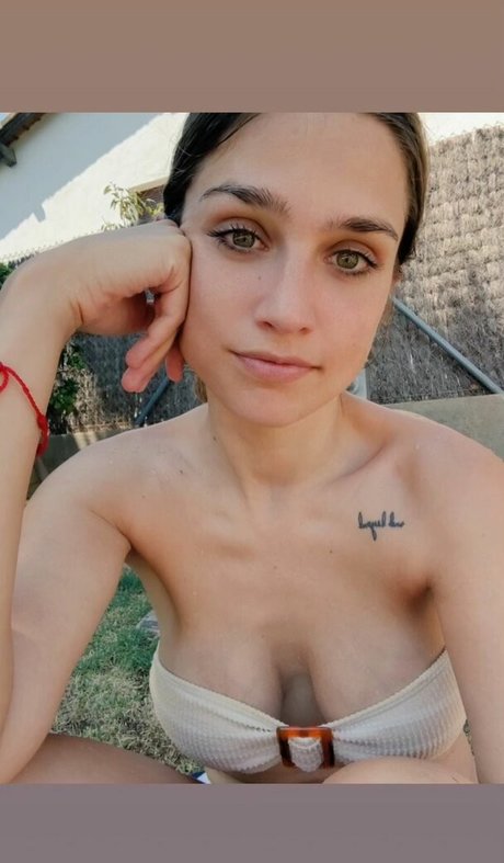 Susikachu model nackte archiv