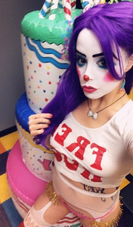 blonde sekretärin onlyfans kostenlose galerie