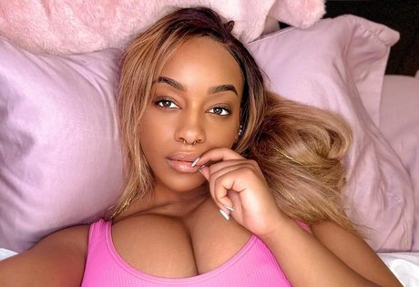 uniform nur fans sexy nackten bilder