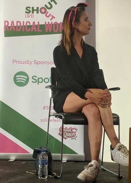 Anita Rani nackt akt bilder