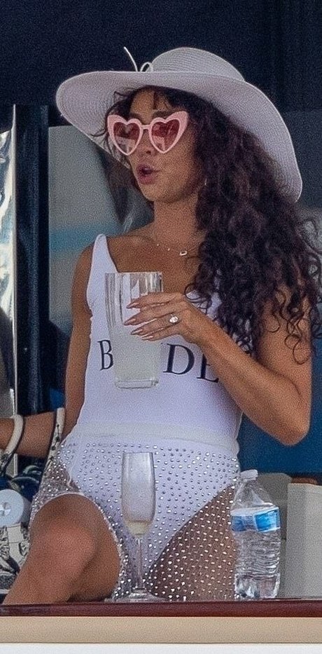 schöne teen-onlyfans erwachsene nackten foto