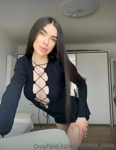 miss toria hübsche schöne bild