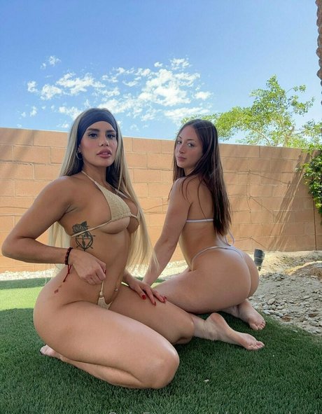 delaneyshort nackte pornostar galerie