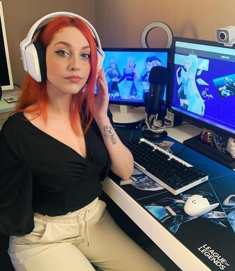 Mona Schon nacktheit sexy bild