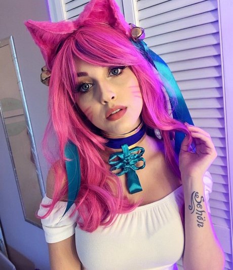 Mona Schon erotische foto