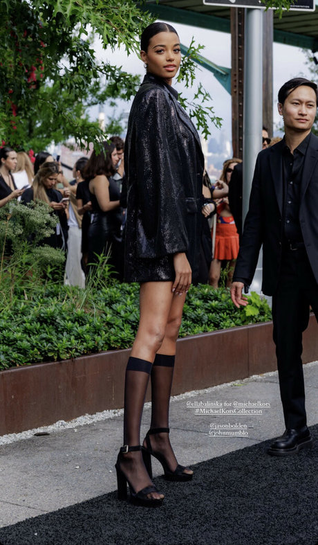 Ella Balinska sexy freie foto