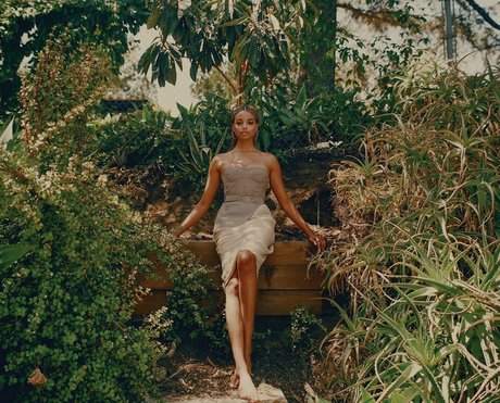 Ella Balinska xxx schöne archiv