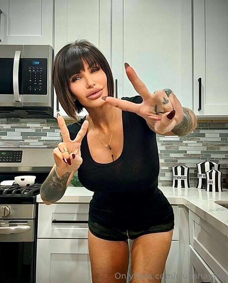 Clubshayfox kunst exklusive fotos