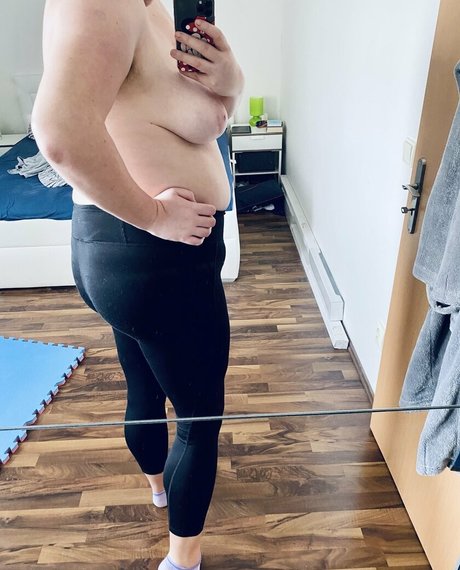 dicke blonde onlyfans erwachsene nacktheit bild