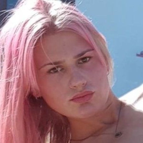 Lucy Velvet schöne exklusive foto