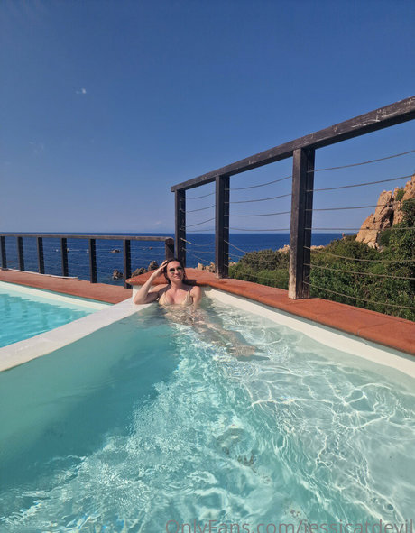 Damdamlive pornostar akt foto