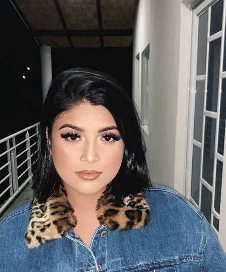 Lucia Yanez exklusive archiv