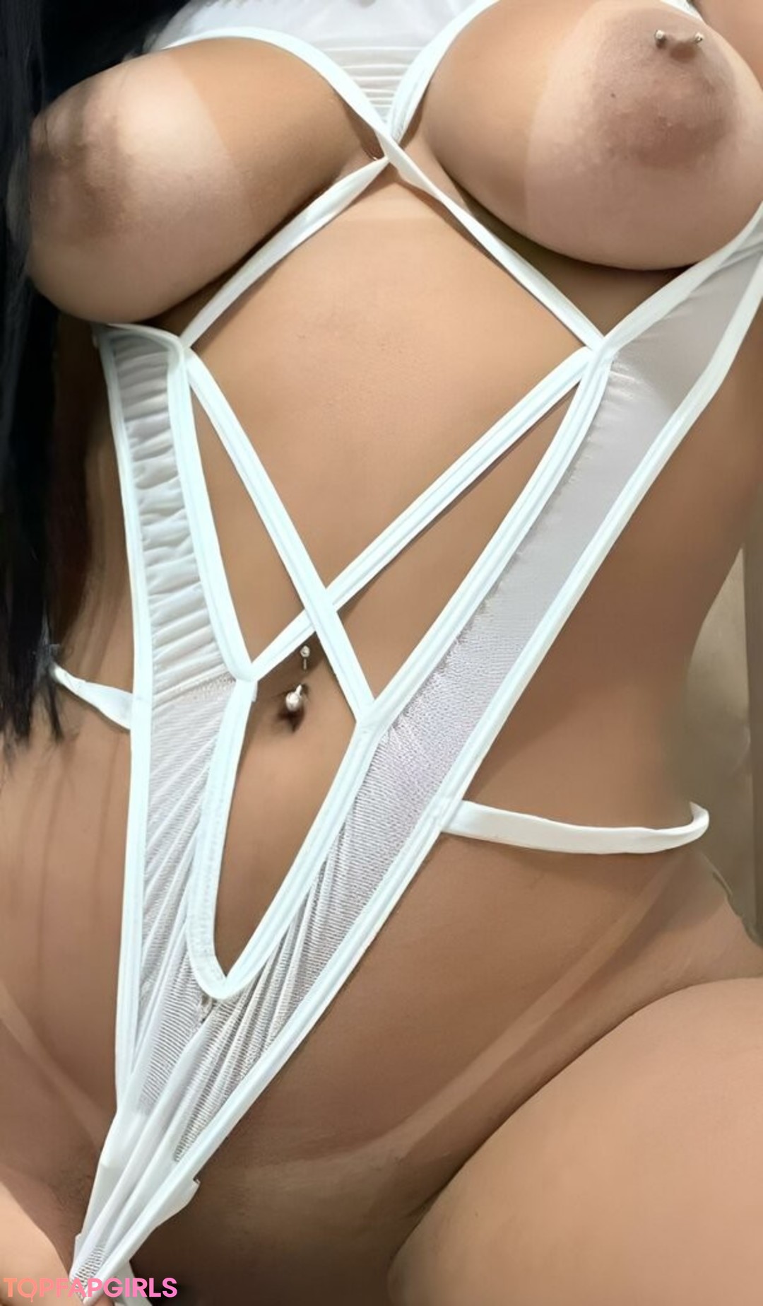 ferrerr emily top nackt bild