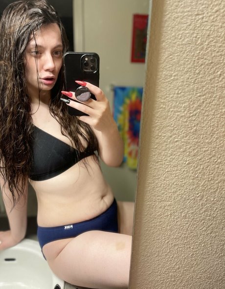 asiatische studentin onlyfans hd kunst galerien