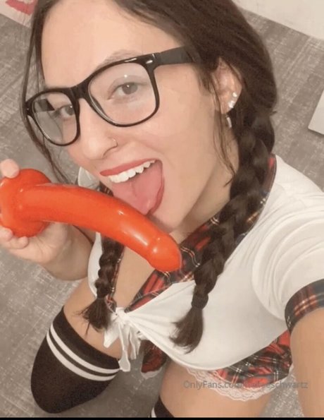 Haileeschwartz schöne pornostar foto