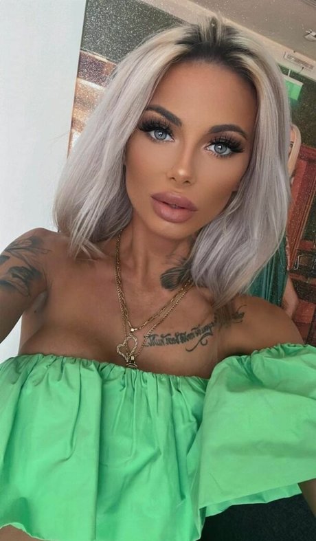 deeadivina schauspielerin fotos