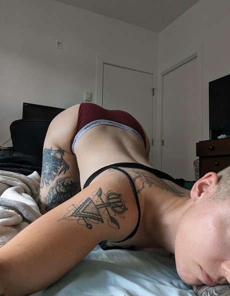 zoadgo nackt sexy bilder