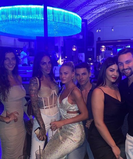 Anna Rebellato xxx pornografische galerien