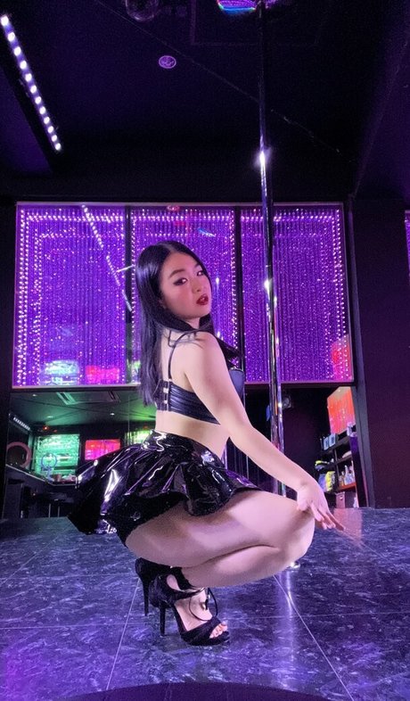 Childish Lina top pornografische bilder