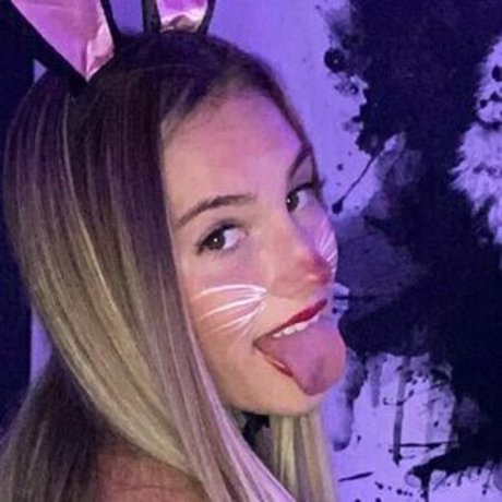 berühmte onlyfans schöne akt bilder